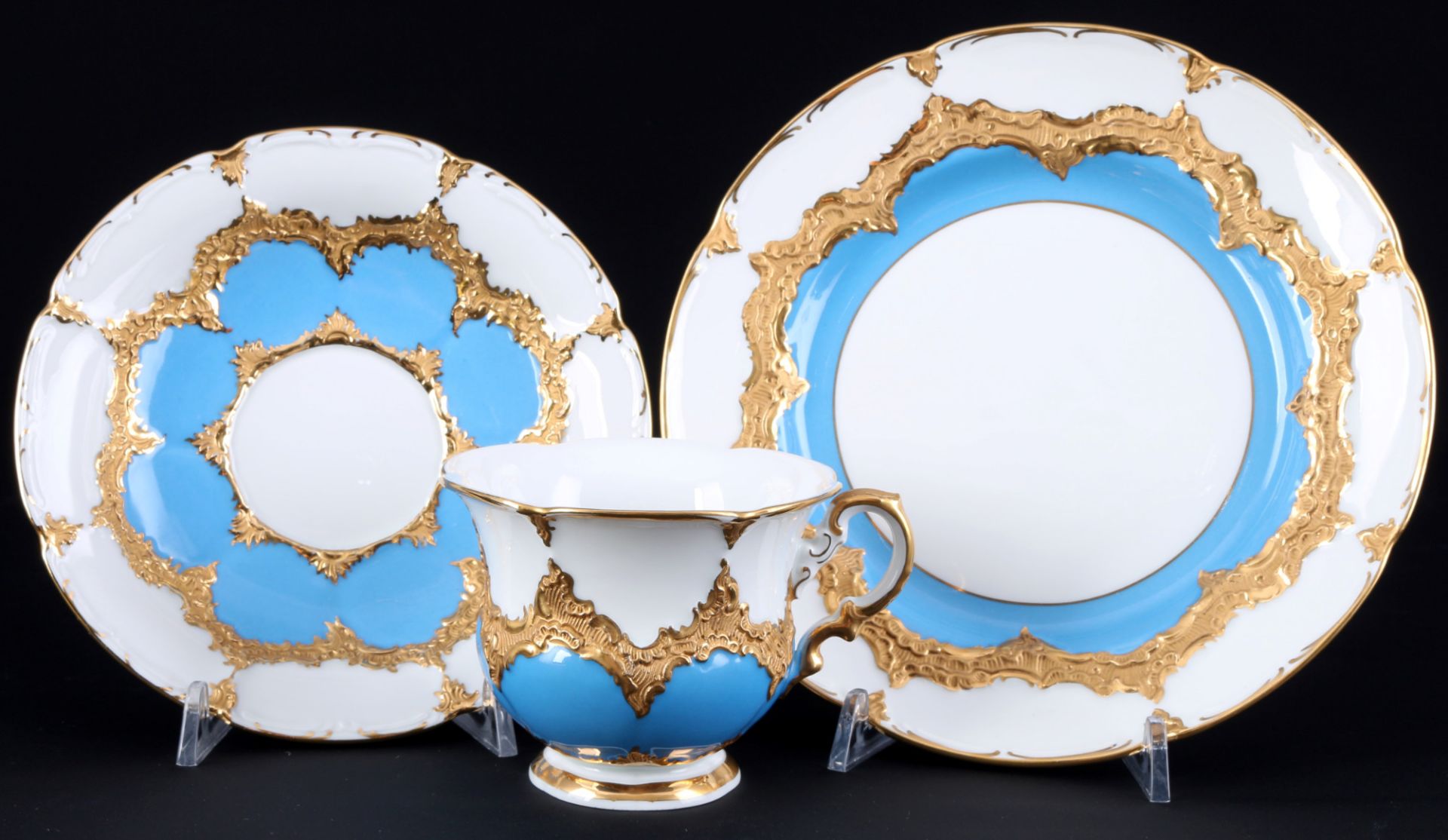 Meissen B-Form light blue / white 2 coffee cups with dessert plates, - Image 2 of 4