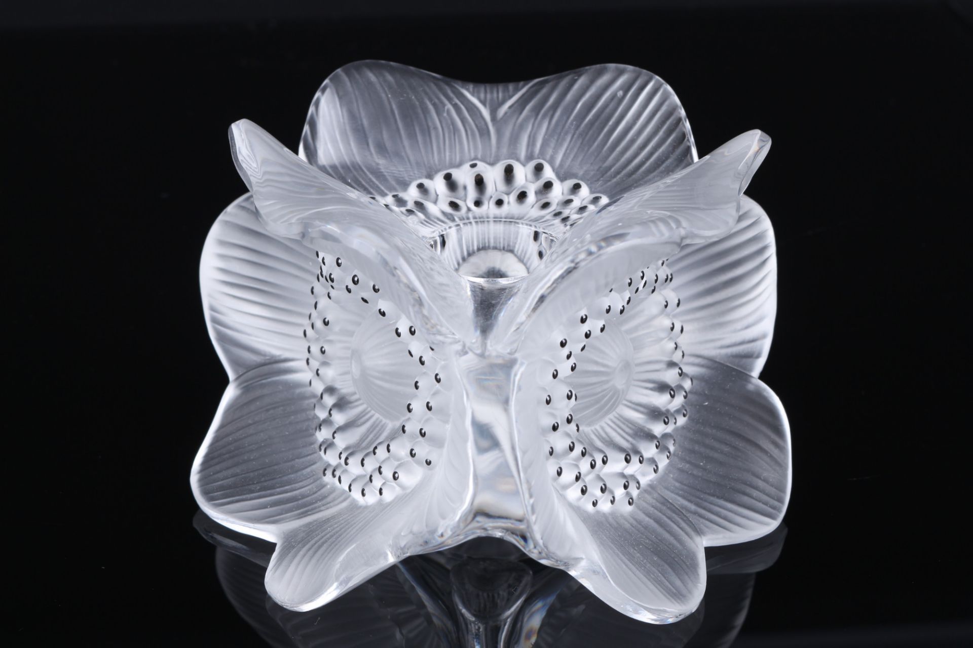 Lalique Anemone pair of candlesticks, - Image 3 of 5