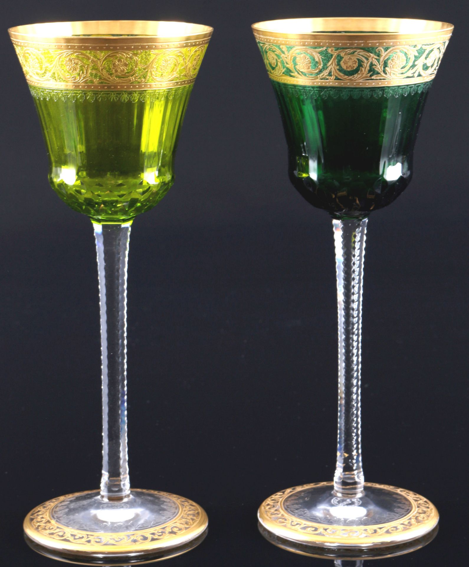 St. Louis Thistle Gold 2 roemer wine glasses - in green,