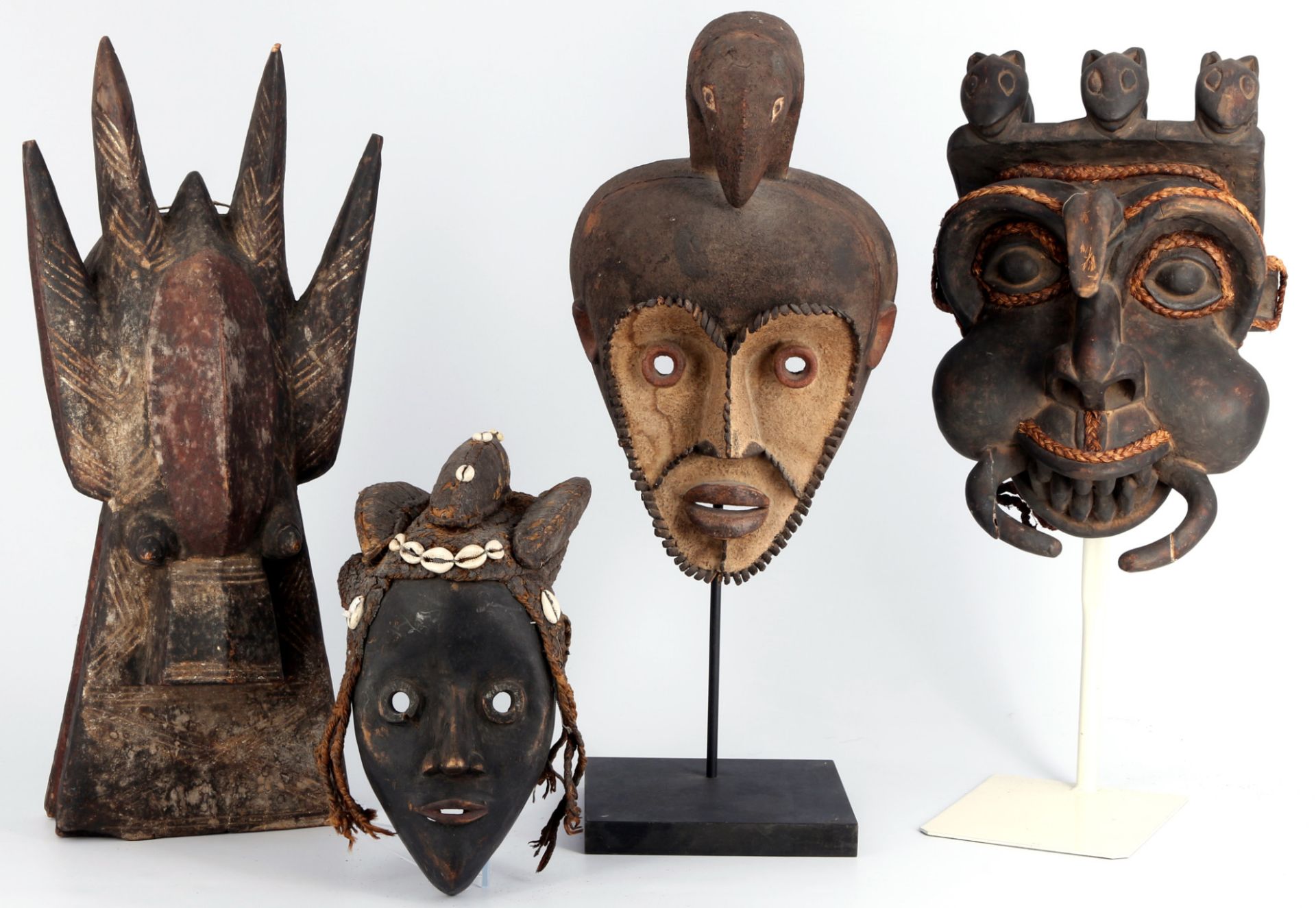 Africa 4 masks / ritual masks, Bamileke Liberia Nigeria Idoma,