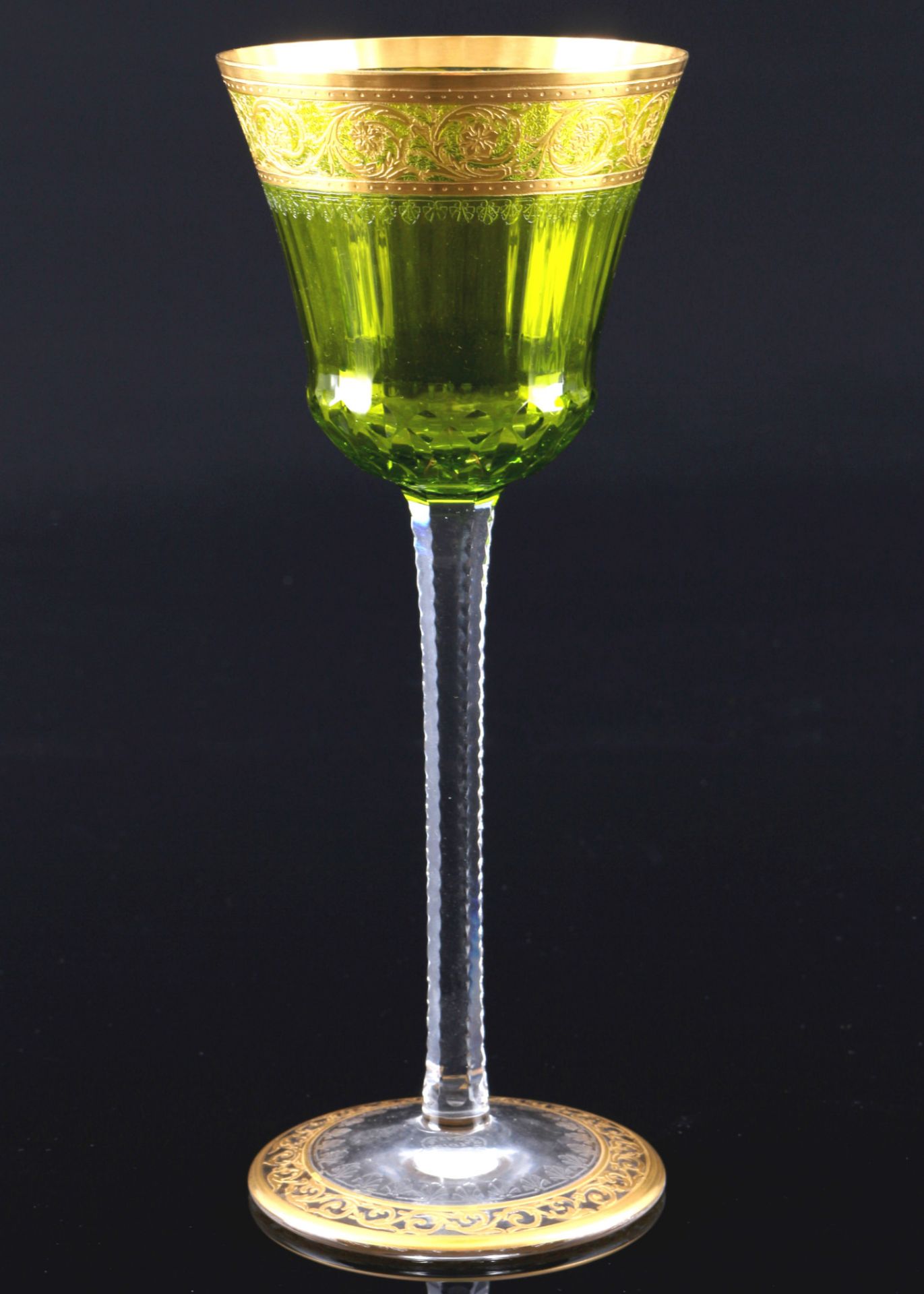 St. Louis Thistle Gold 2 roemer wine glasses - in green, - Image 2 of 5