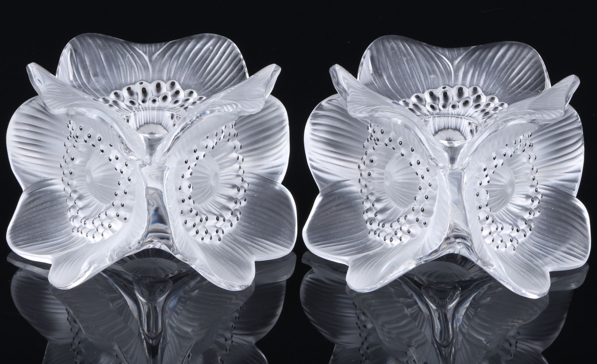 Lalique Anemone pair of candlesticks, - Image 2 of 5