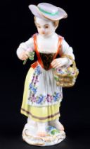 Meissen Gärtnerkind Mädchen mit Blumenkorb 1.Wahl - J.J. KAENDLER,