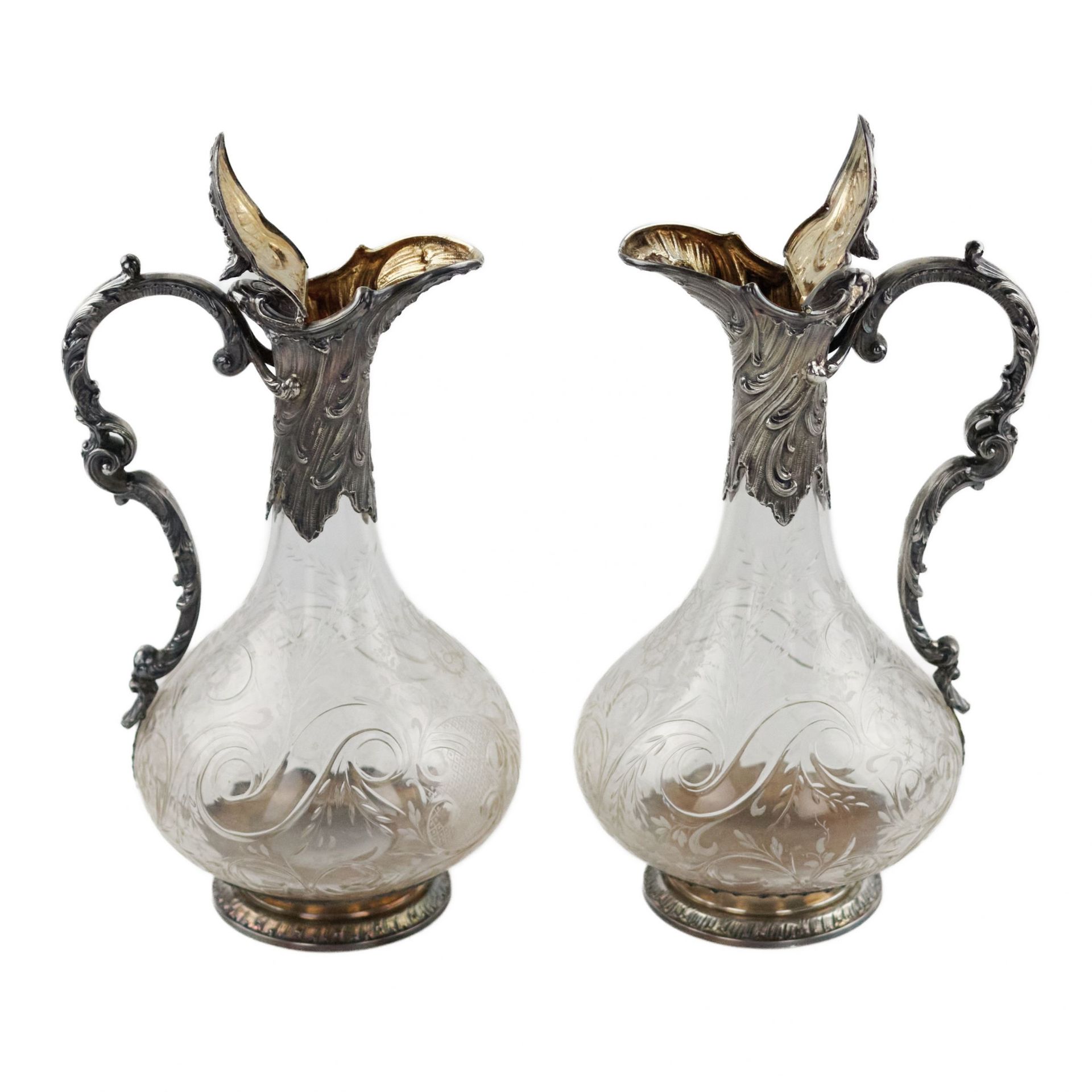 Pair of wine glass jugs in silver, Louis XV style, turn of the 19th-20th centuries. - Bild 5 aus 8