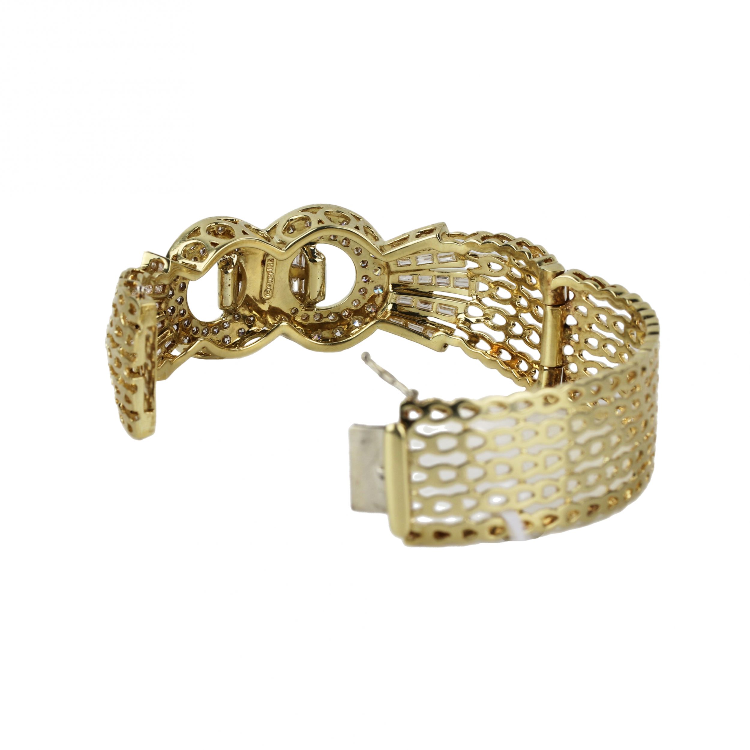 Gold bracelet with diamonds in the form of a belt. - Image 4 of 7