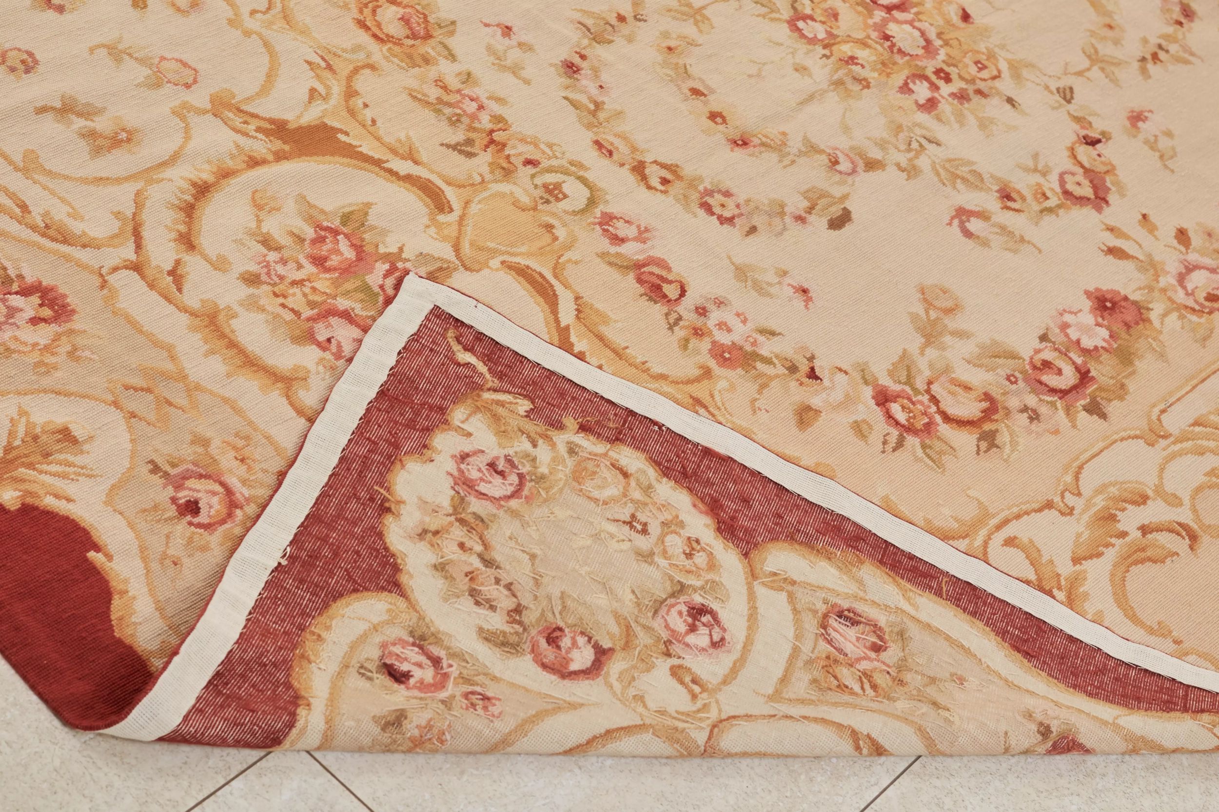 19th century French carpet in Aubusson style. - Bild 6 aus 8