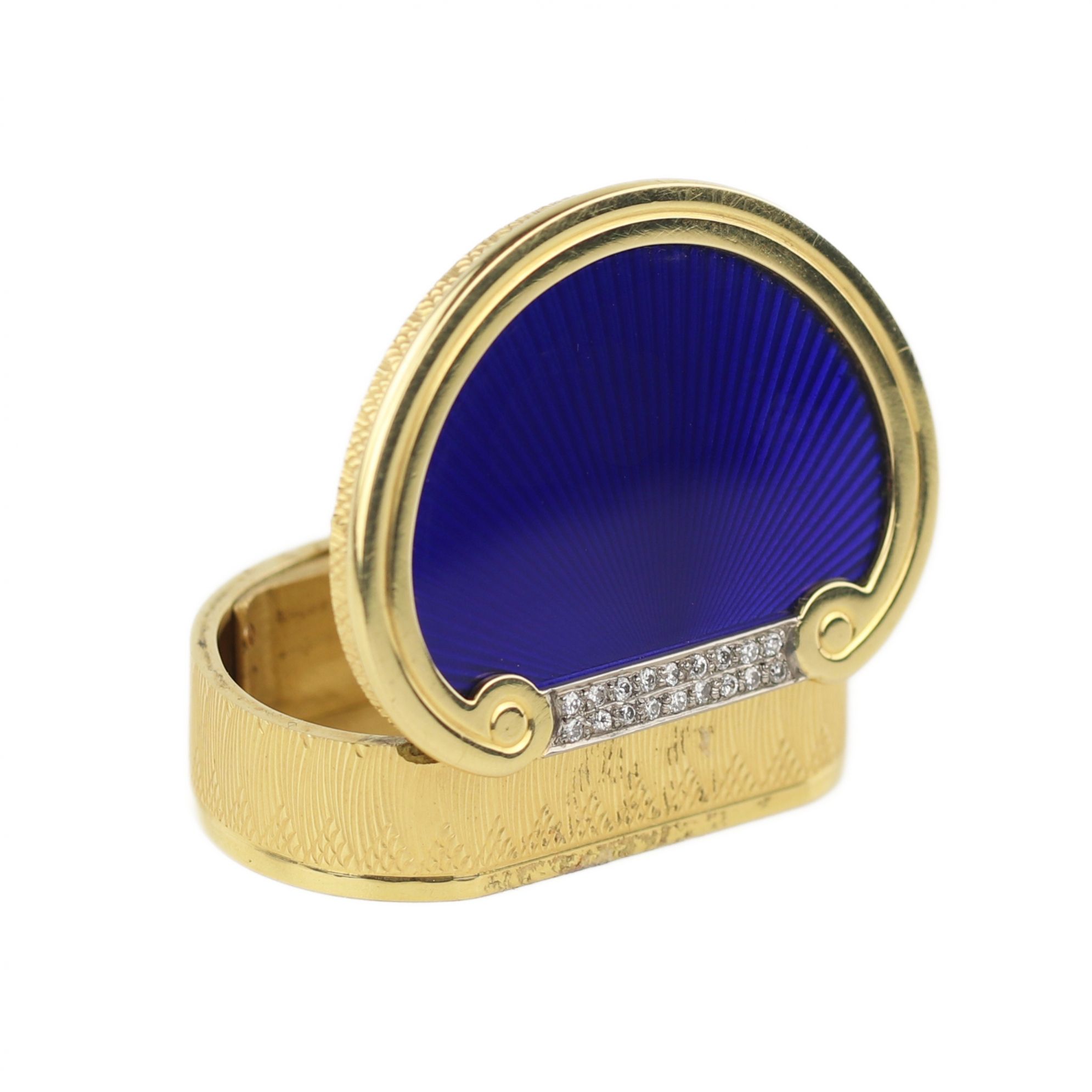 19th century English gold pill box with diamonds and guilloche enamel. - Image 5 of 8