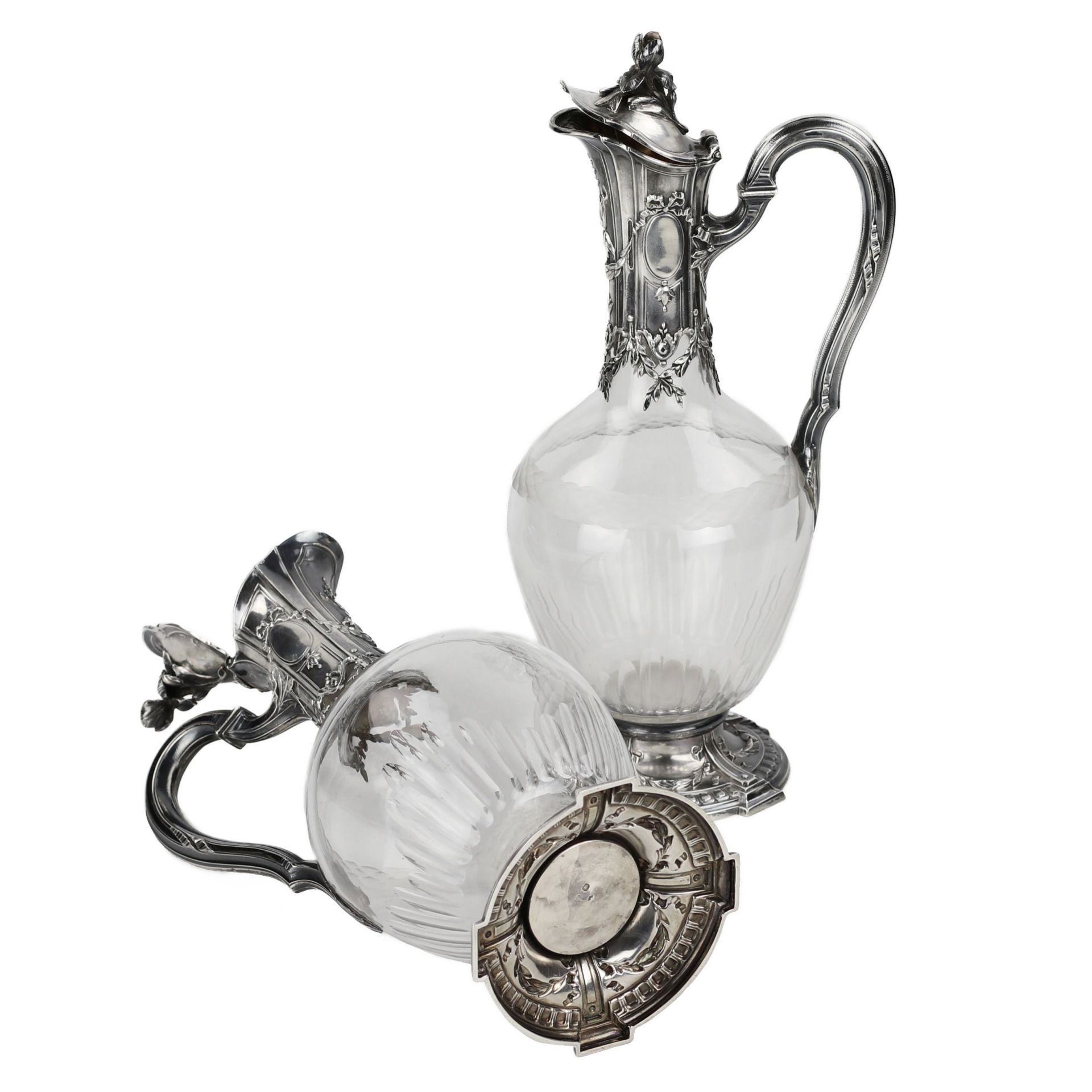 Pair of French glass wine jugs in silver. 19th century. - Bild 7 aus 9