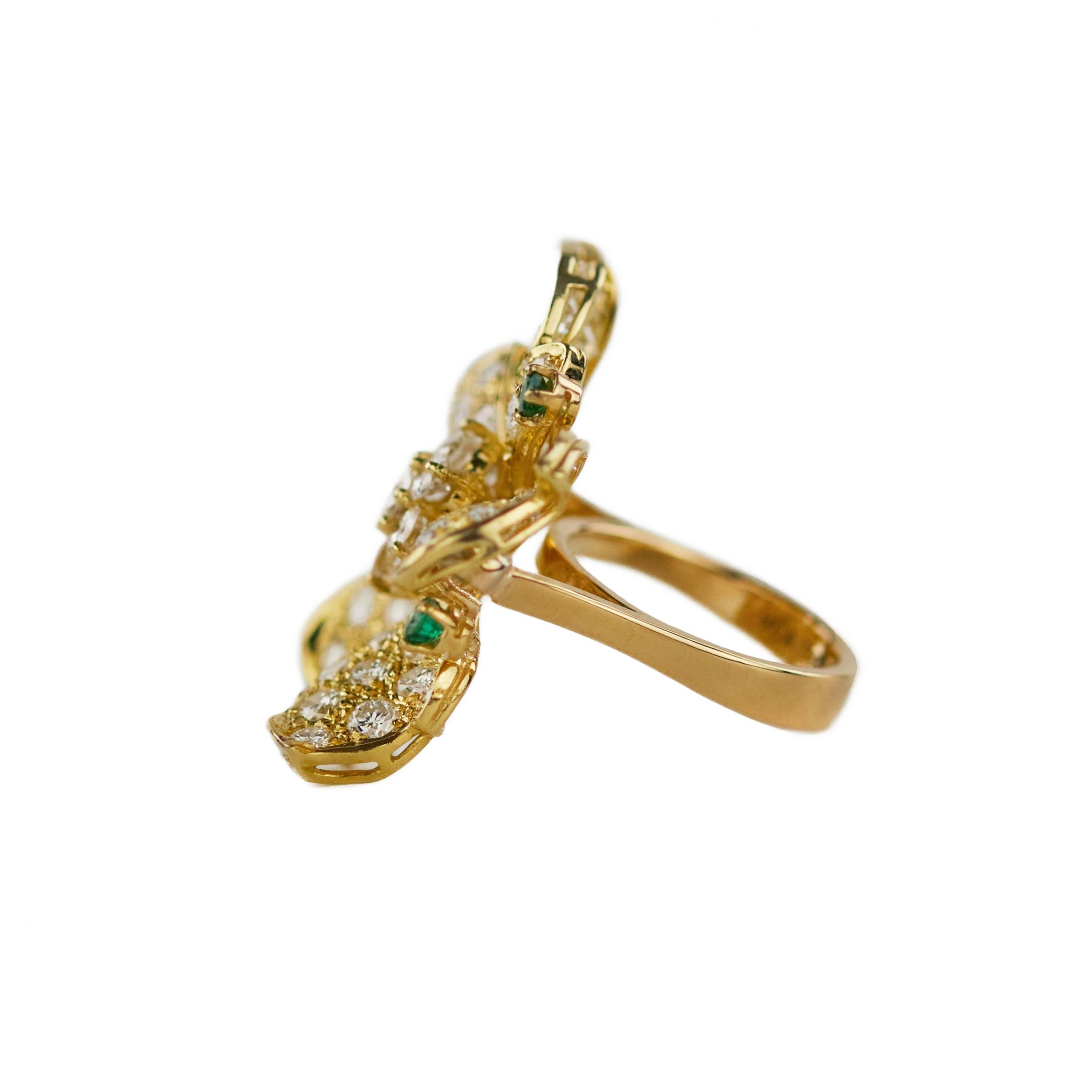 Gold 18K ring with seventy-seven diamonds and five emeralds. - Image 4 of 8