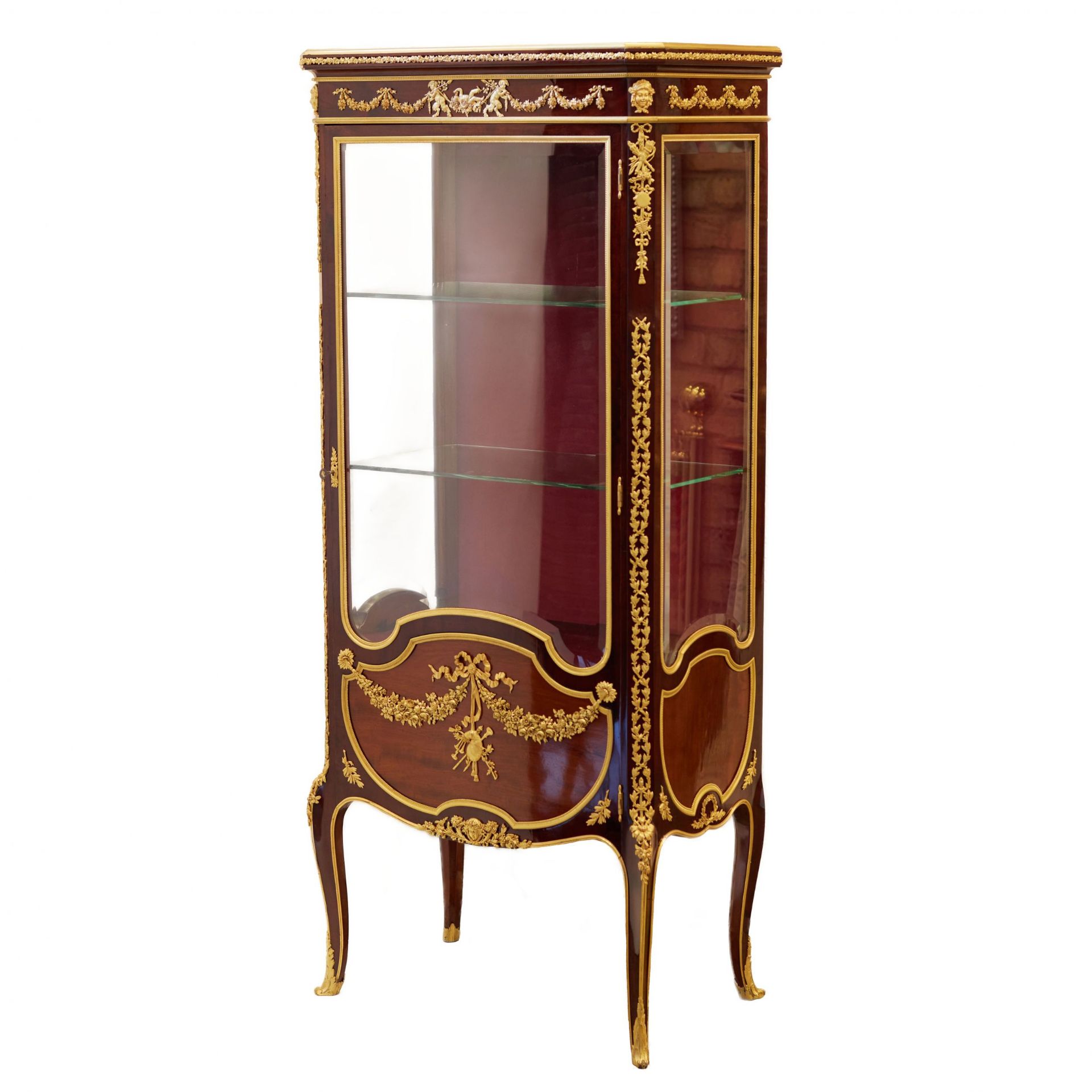 Showcase in mahogany and gilded bronze in Sormani style. France 19th century. - Bild 2 aus 8