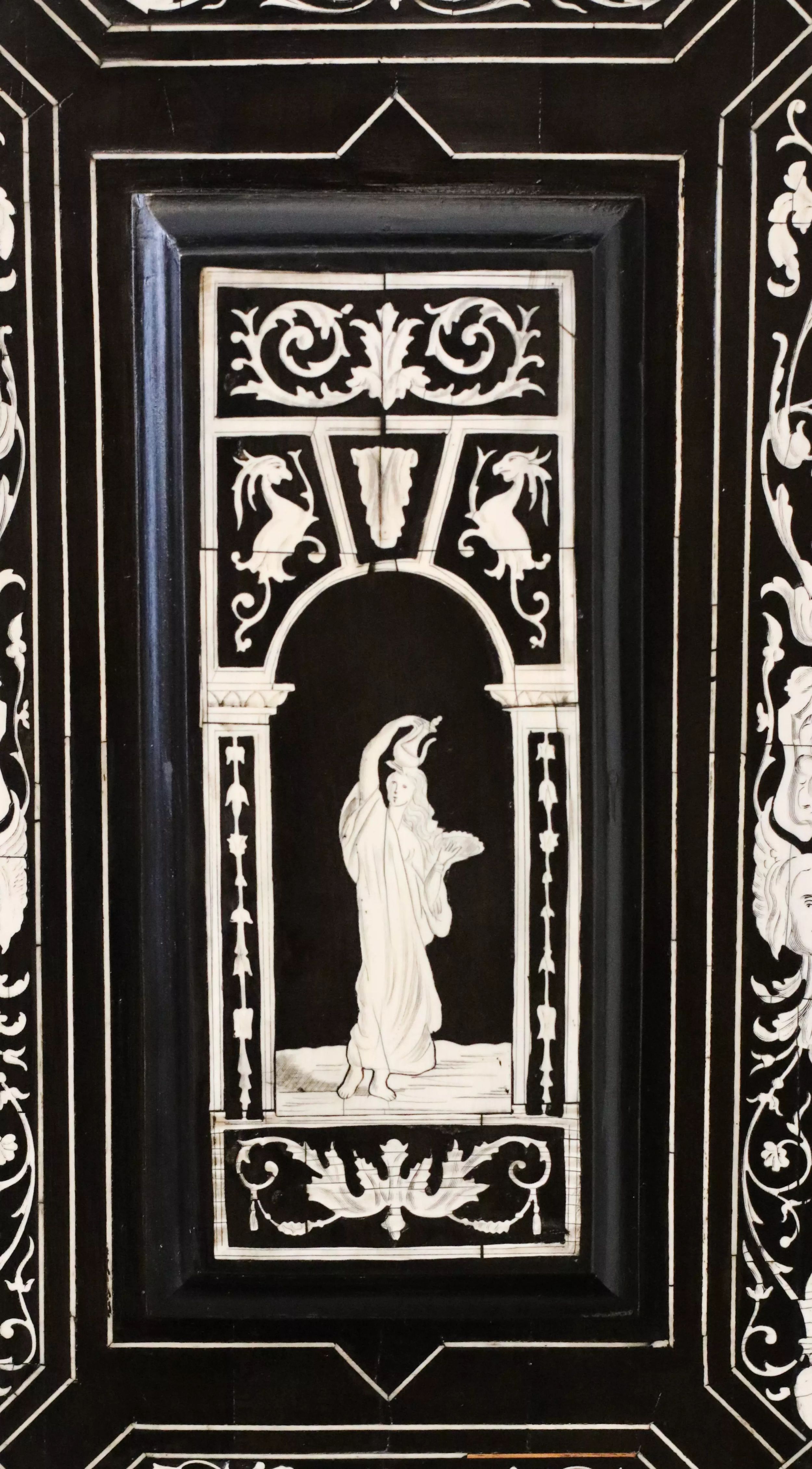 Italian ebony and ivory cabinet from the late 19th century. - Image 12 of 14
