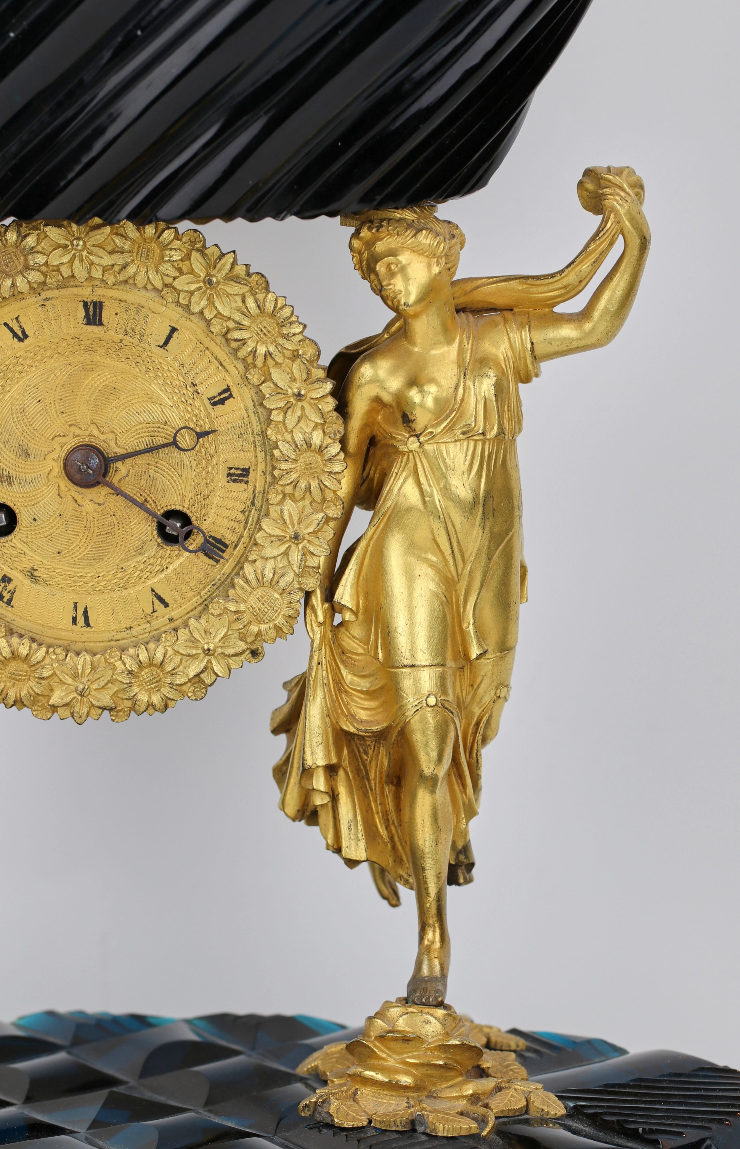 Unique mantel clock, made of glass and bronze. Royal Russia. Early 19th century. - Image 4 of 5