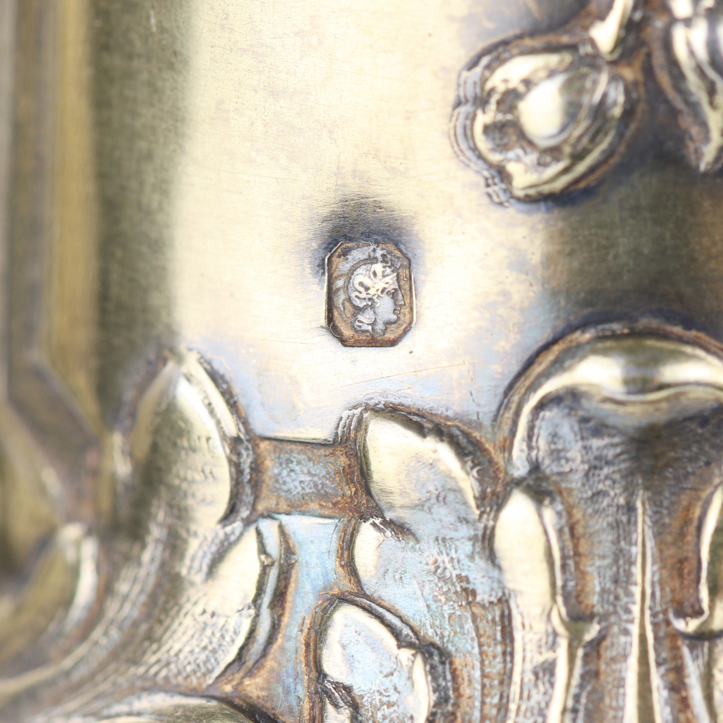Pair of French glass wine jugs in silver from the late 19th century. - Image 8 of 9