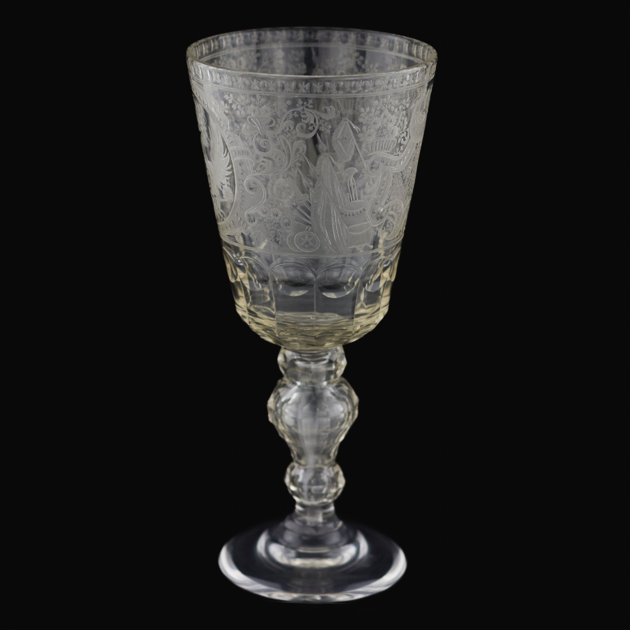 A glass tray goblet with a monogram and a portrait of Elizaveta Petrovna. Russia.19th century. - Image 5 of 10