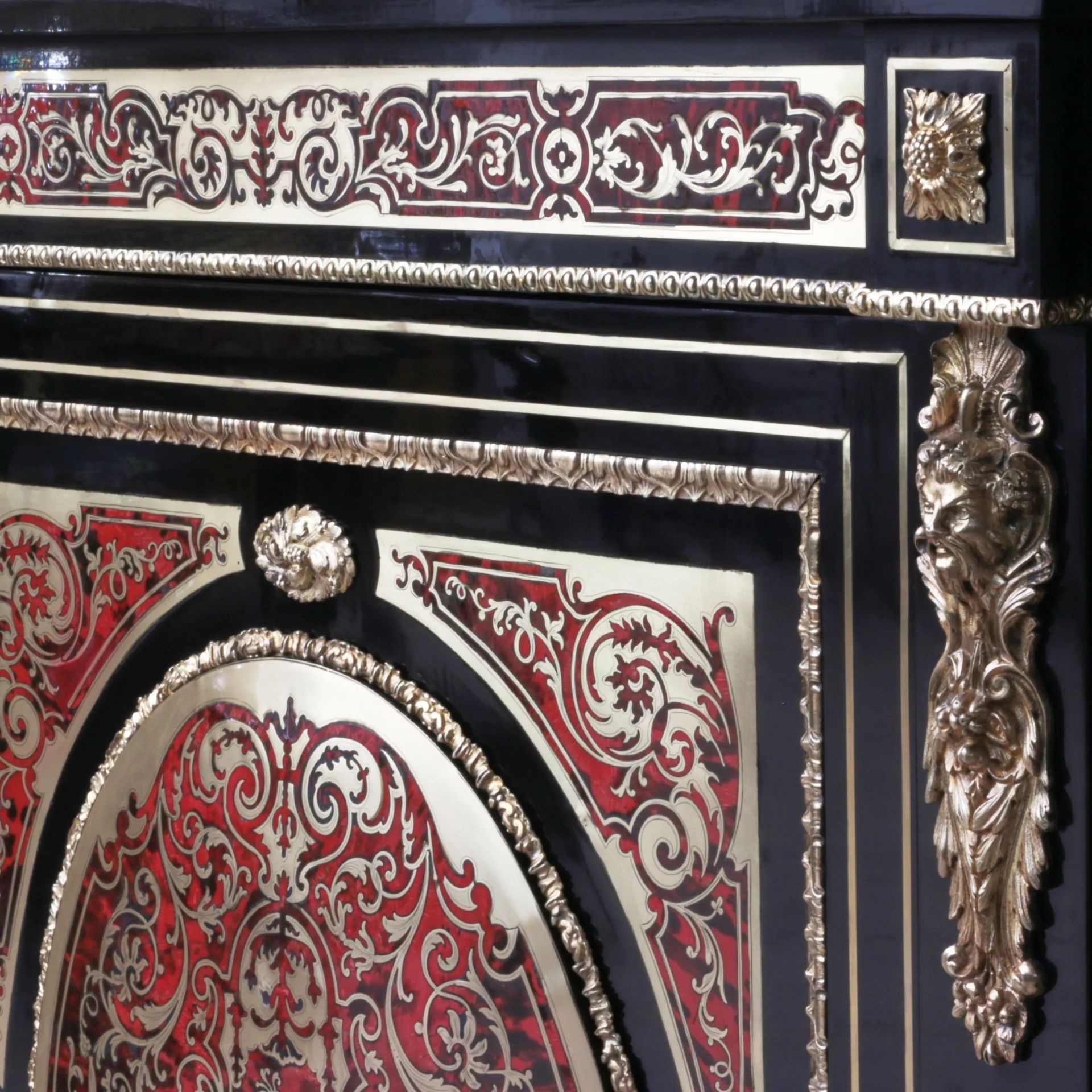 Luxurious chest of drawers with mirror in the Boulle style. France, 19th century. - Bild 9 aus 10