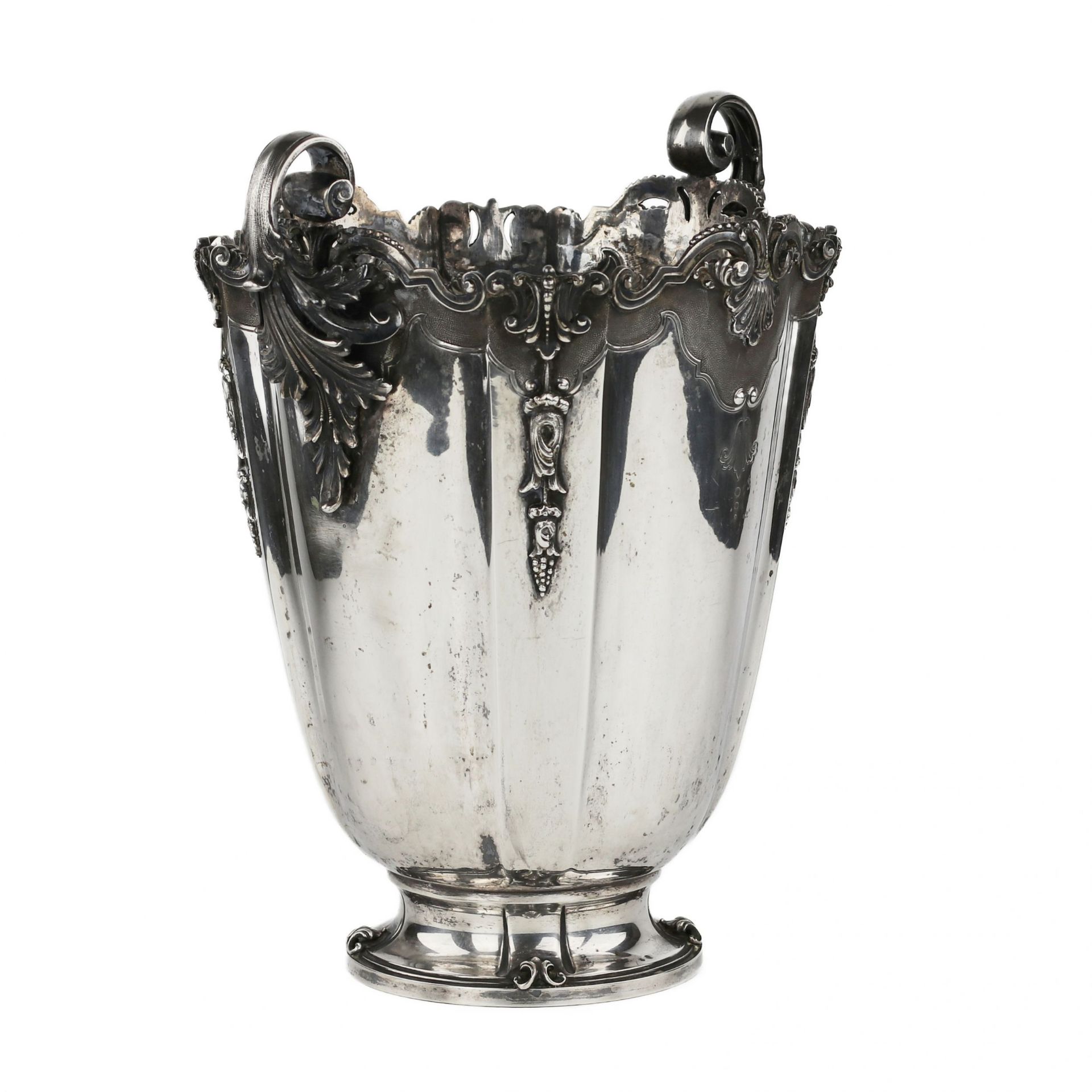 An ornate Italian silver cooler in the shape of a vase. 1934-1944 - Bild 2 aus 7