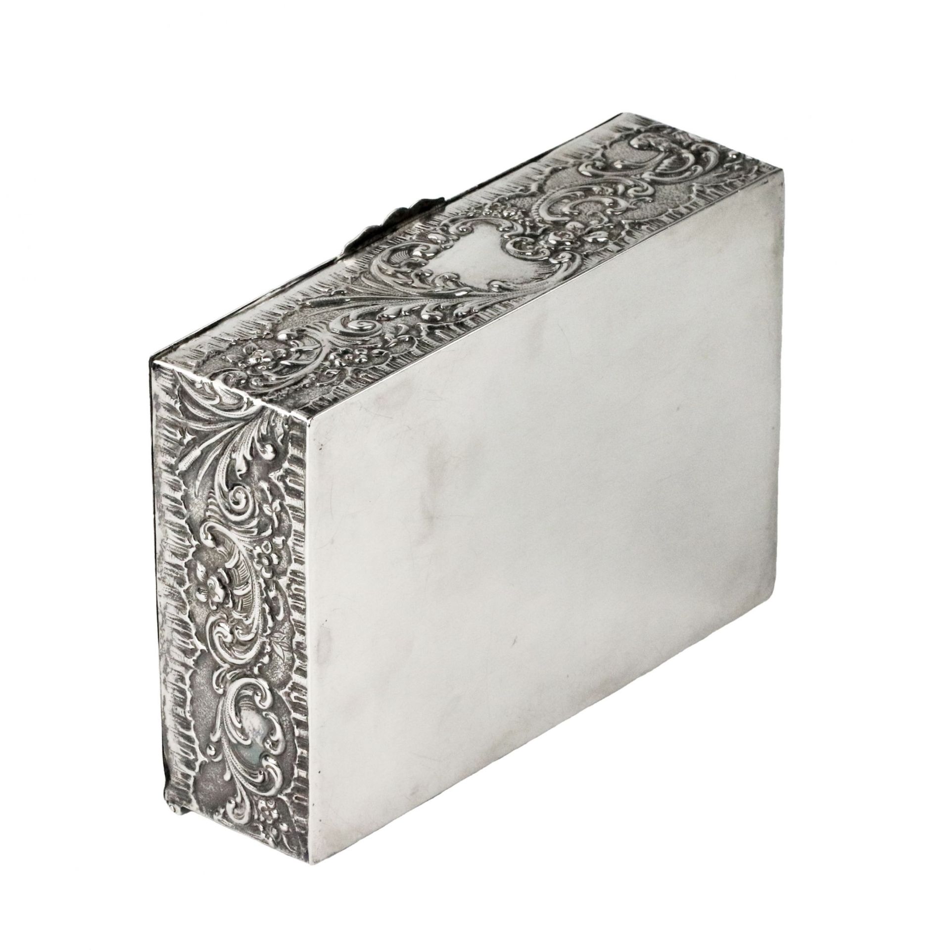 Silver cigar box with a boar-baiting scene. The turn of the 19th-20th centuries. - Bild 6 aus 7