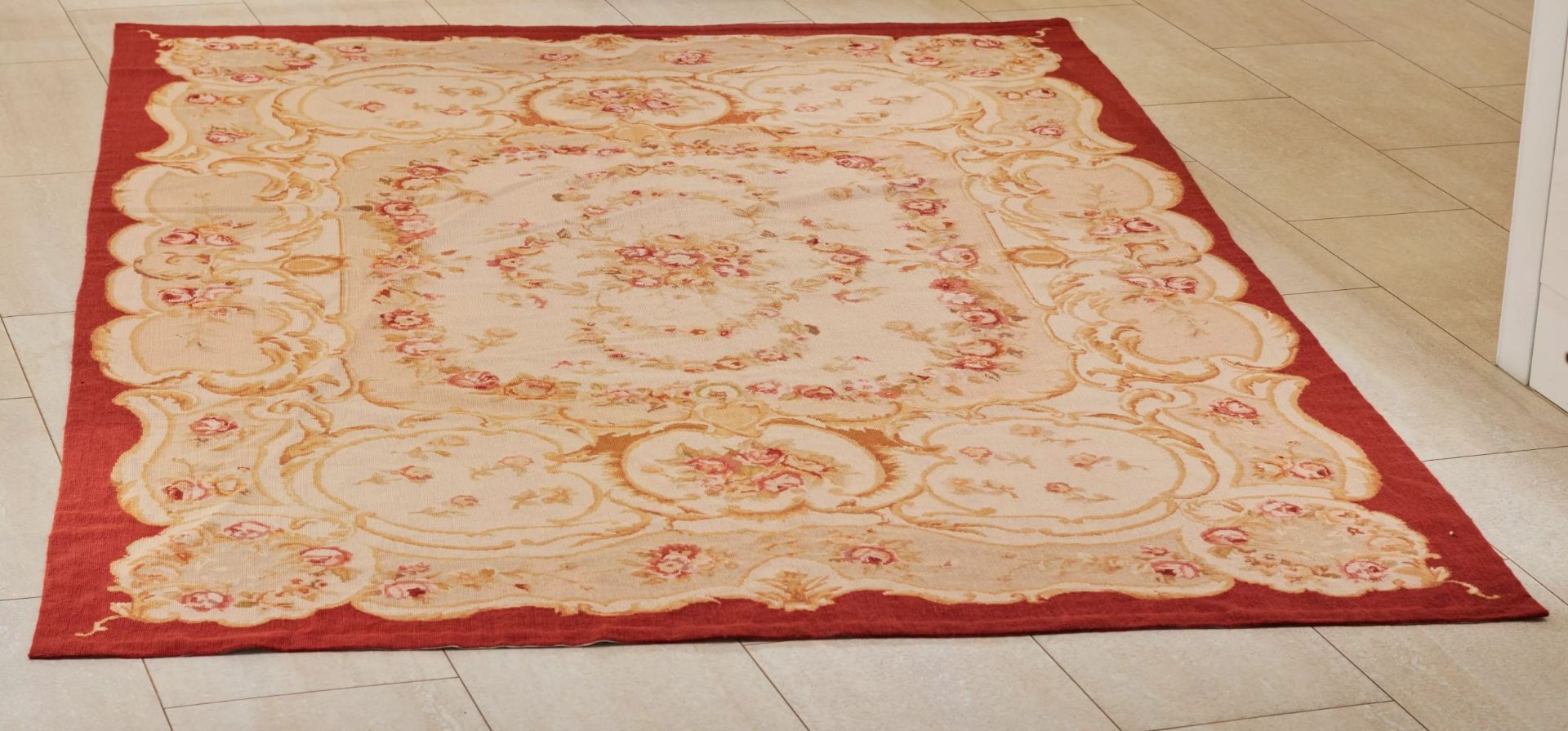 19th century French carpet in Aubusson style. - Bild 8 aus 8