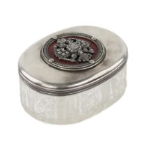 Crystal box in silver with the coat of arms of Russia on the lid. Early 20th century.