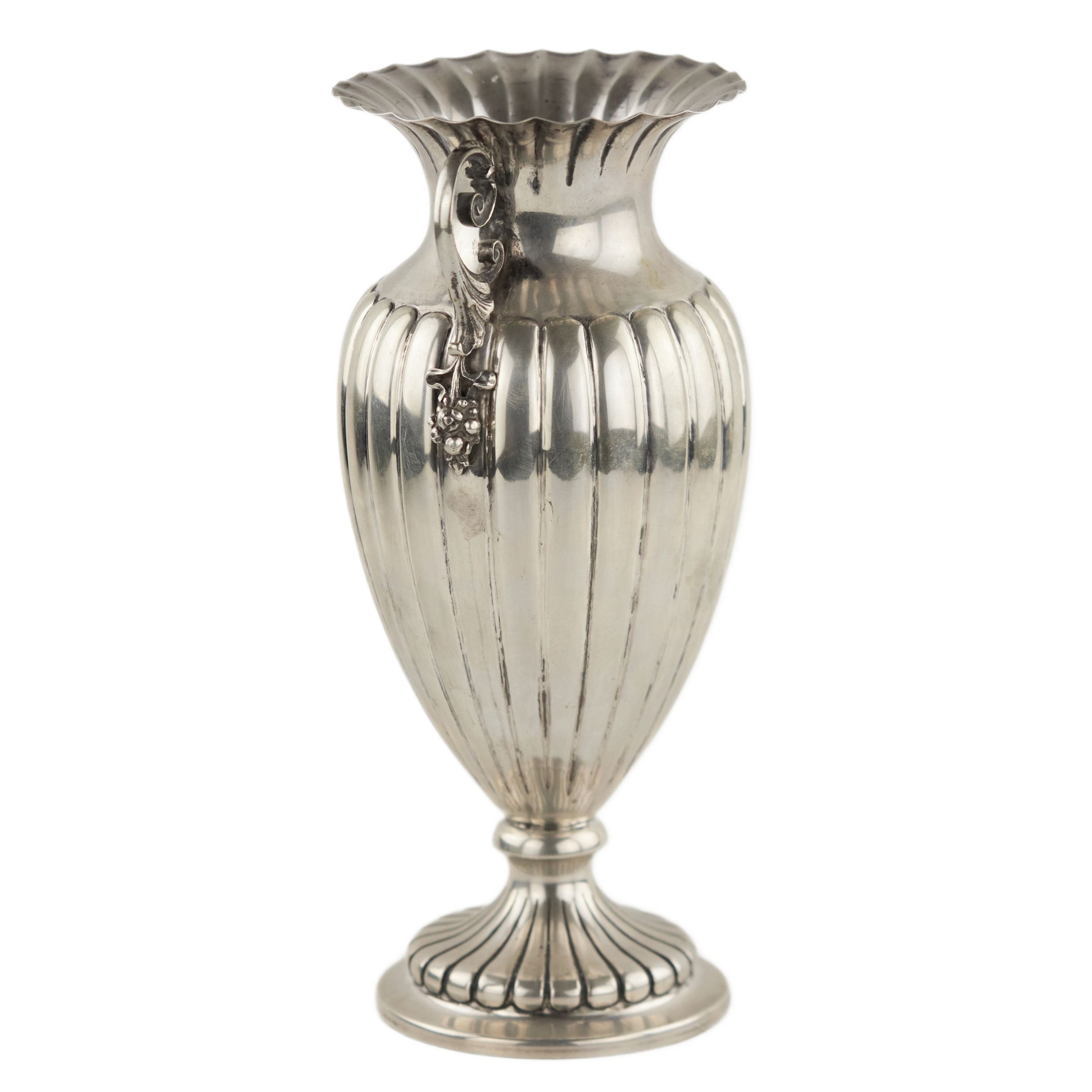 Italian silver vase. - Image 3 of 7