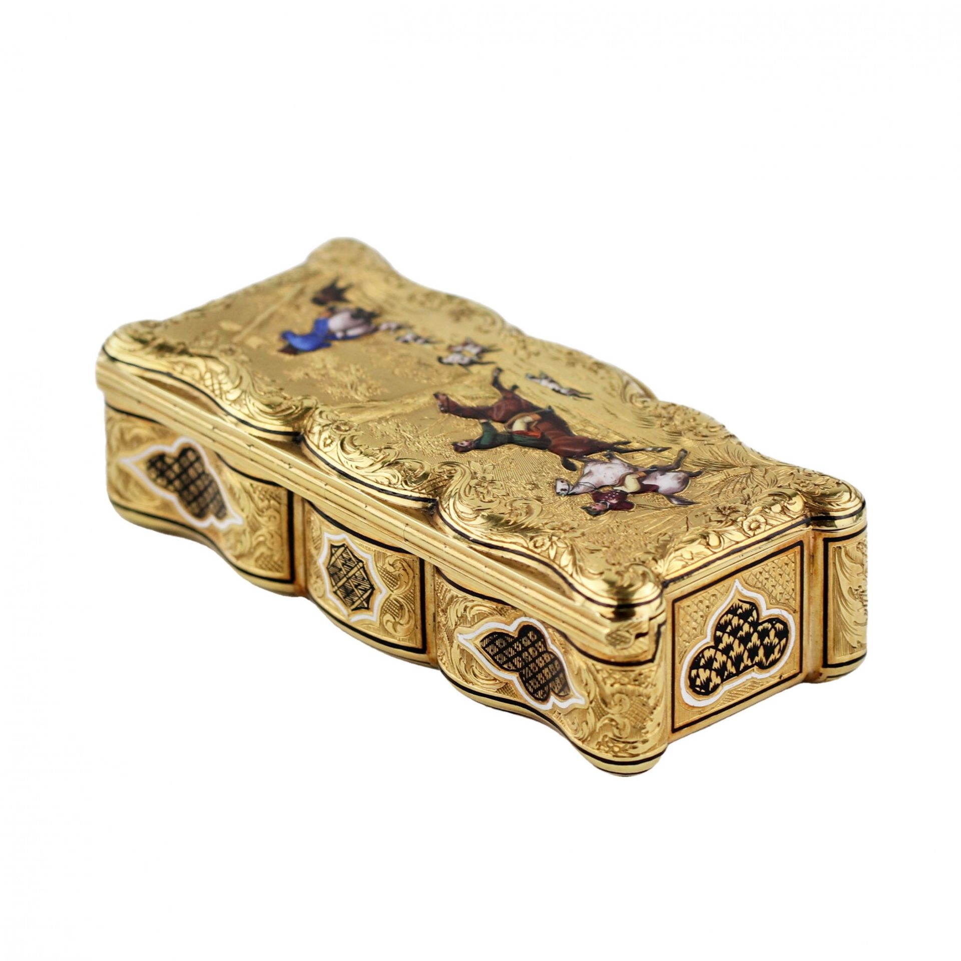 18K gold enameled snuffbox with scenes of equestrian hunting. French work of the 19th century. - Image 2 of 10