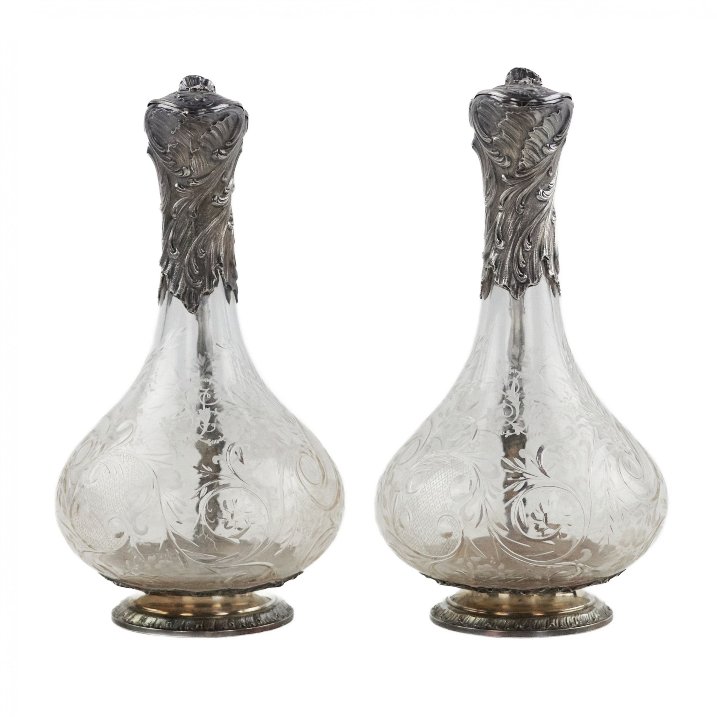 Pair of wine glass jugs in silver, Louis XV style, turn of the 19th-20th centuries. - Image 2 of 8