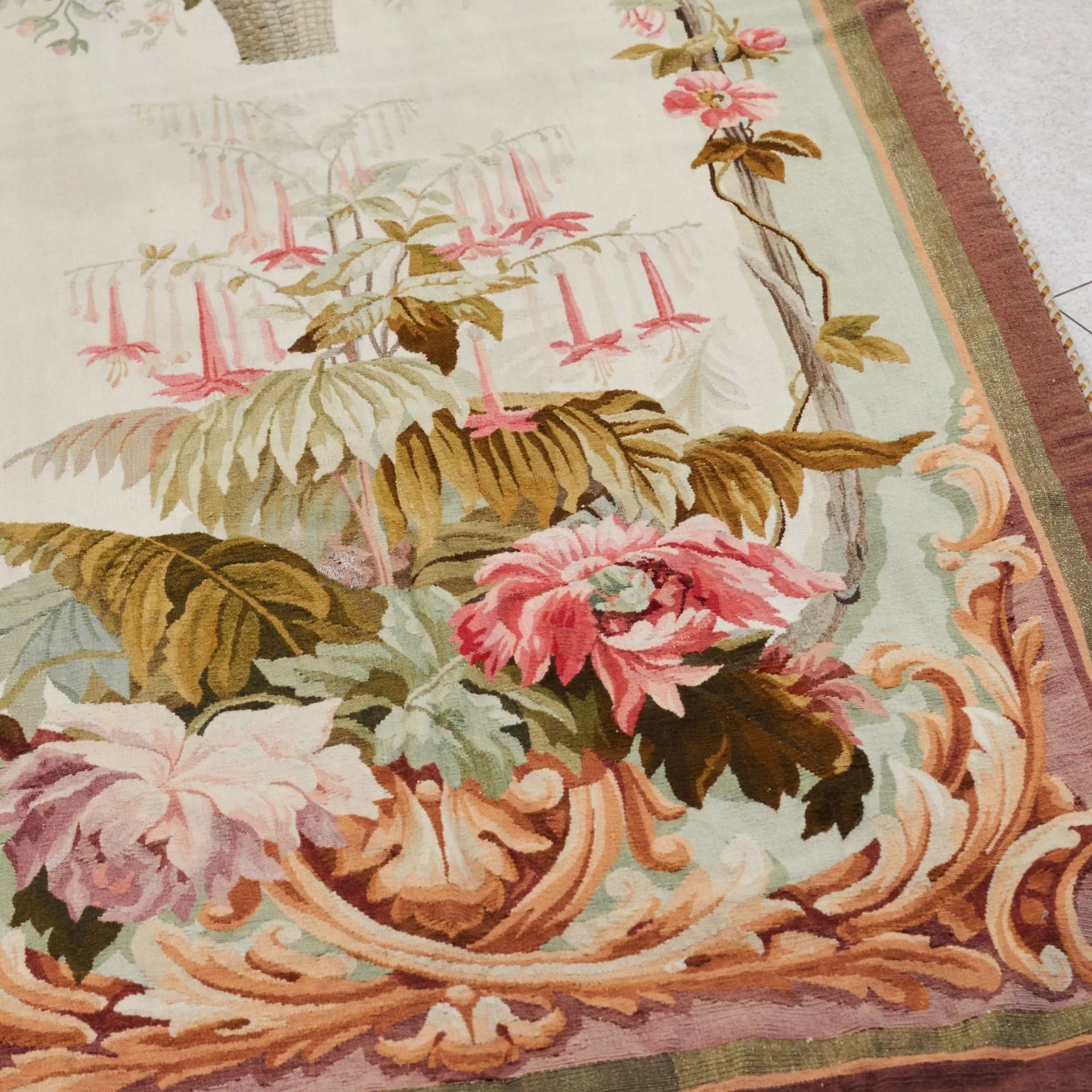 Pair of 19th century Aubusson style tapestries - Bild 6 aus 9