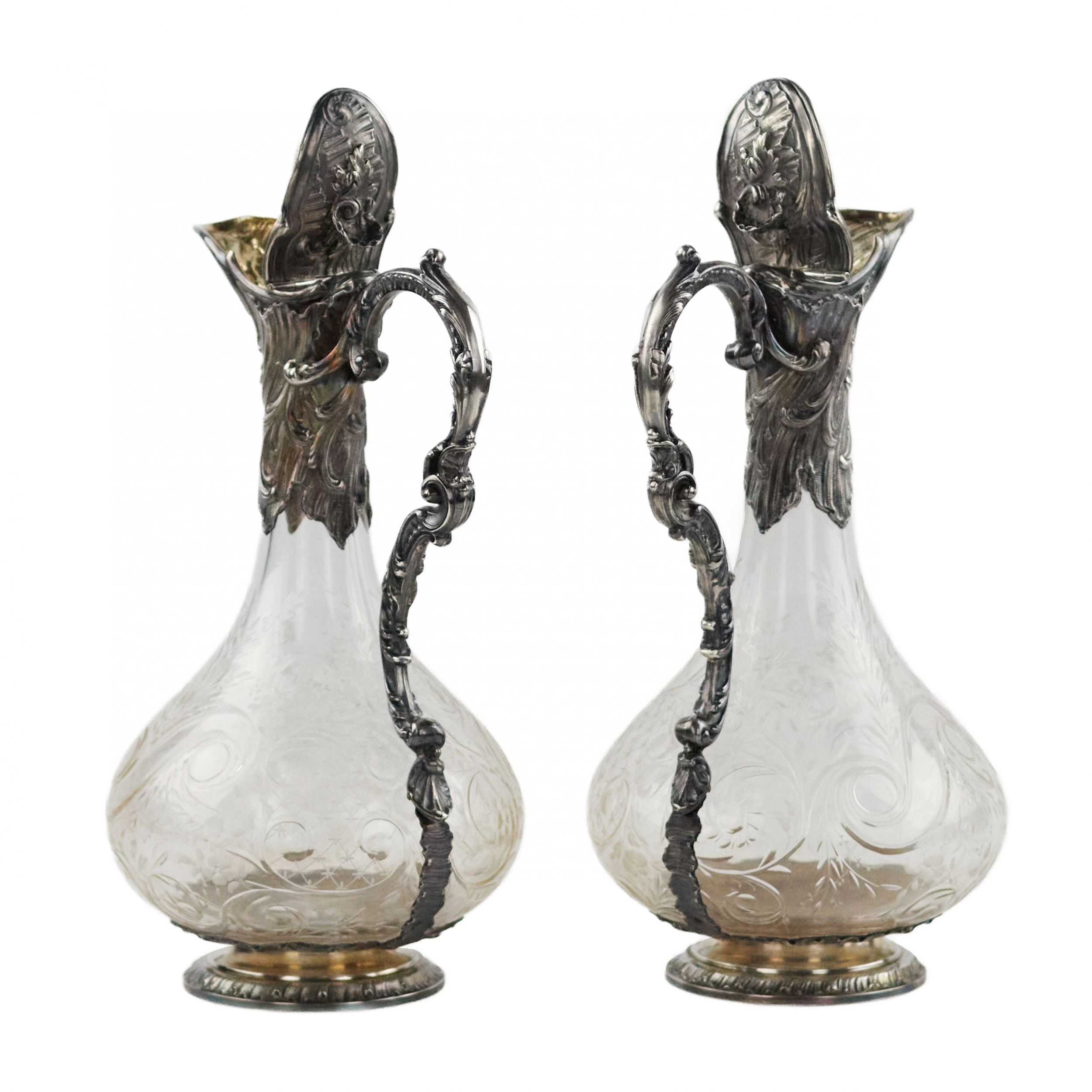 Pair of wine glass jugs in silver, Louis XV style, turn of the 19th-20th centuries. - Image 4 of 8