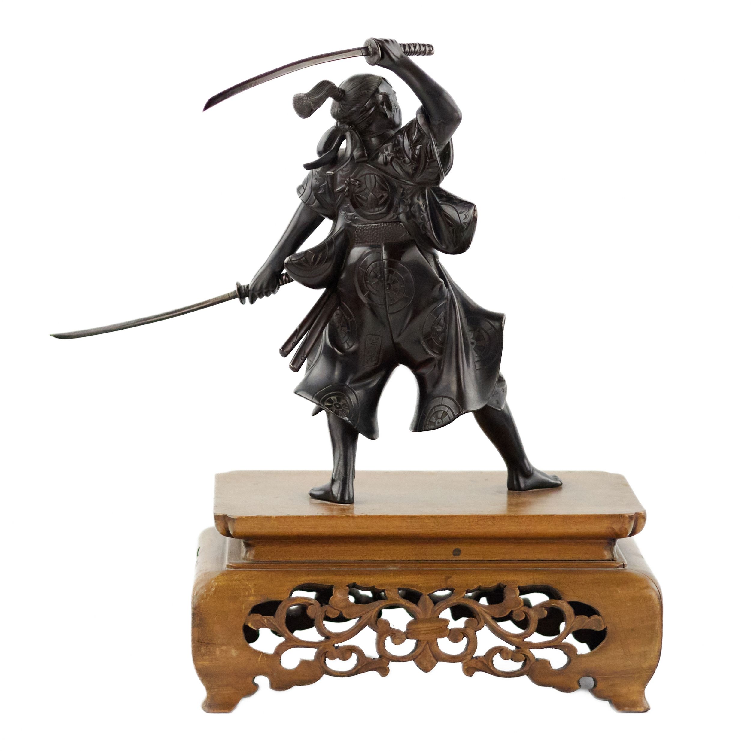 Japanese bronze sculpture of a samurai warrior. Japan. Meiji. The turn of the 19th-20th century. - Image 4 of 6