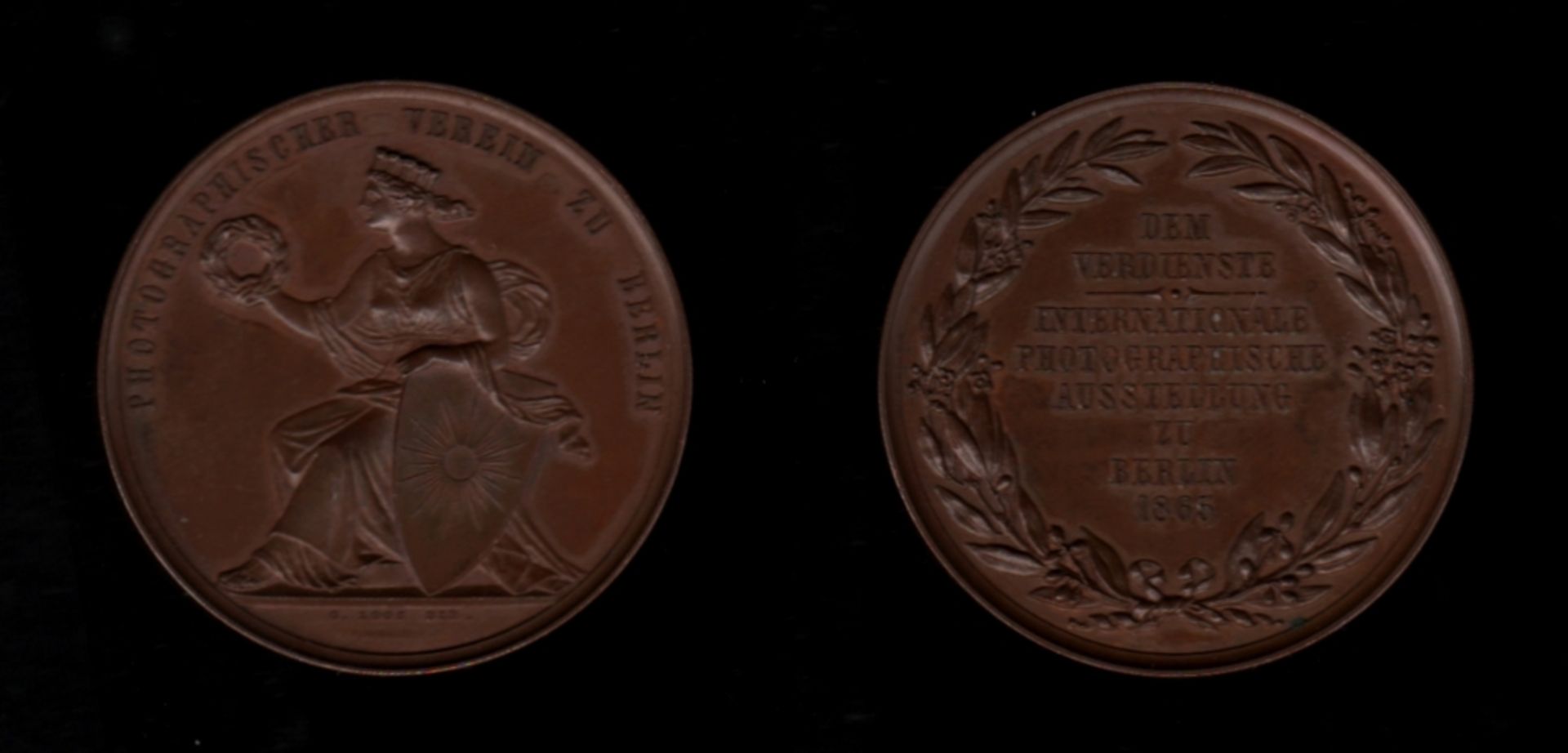 Berlin. Bronze. Photographischer Verein zu Berlin 1865. Verdienstmedaille. Vorderseite: Nach links