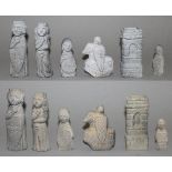 Europa. Schachspiele mit Figuren aus steinartigem Material im mittelalterlichen Stil. Die Parteien