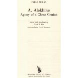 Aljechin. Morán, Pablo. A. Alekhine. Agony of a Chess Genius. Edited and Translated by F. X. Mur.