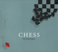 CD. Andersson, Benny, Tim Rice und Björn Ulvaeus. “Chess på Svenska“. 2 CD‘s in Box mit 2 Inlays und