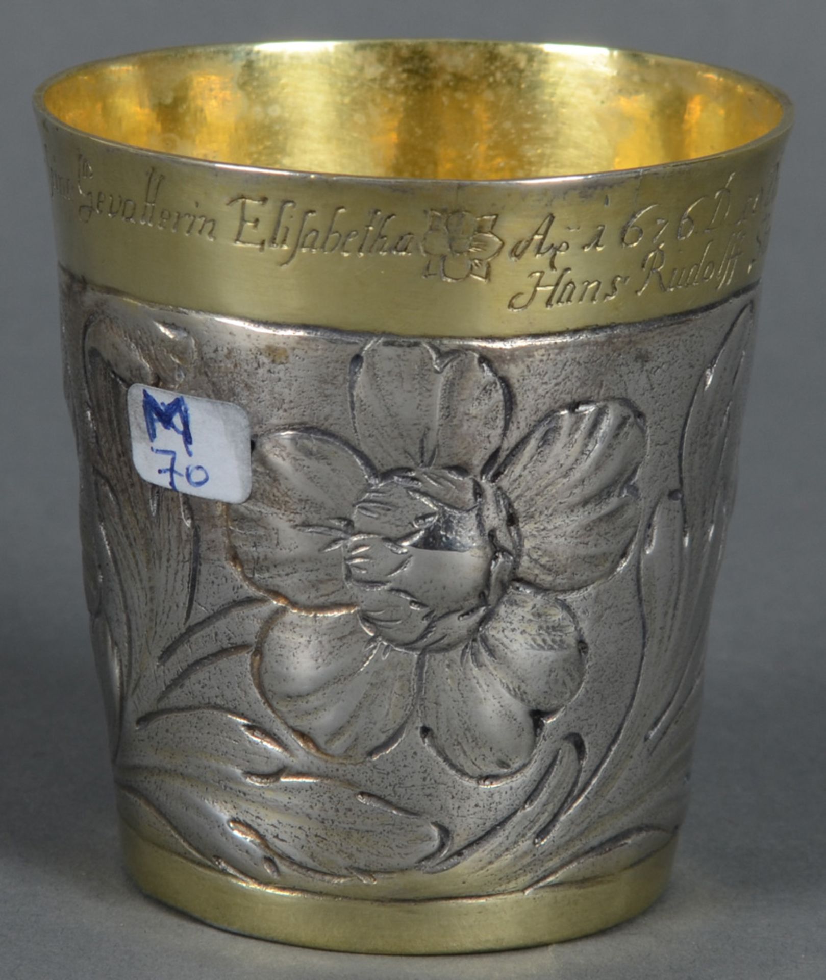 Kleiner Taufbecher. Ulm, Meister Caspar Mayer (Meister seit 1700). Silber, ca. 64 g, walzenförmig si - Bild 4 aus 5