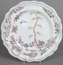 Teller. Frankreich 18. Jh. Fayence, bunt floral bemalt, ohne Marke, D=24 cm. (best.)