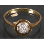 Damenring, GG/WG gestempelt 585/-, ausgefasst mit 7 x 8/8 Diamanten, Gewicht 2,3 g (Ringgröße 56). >