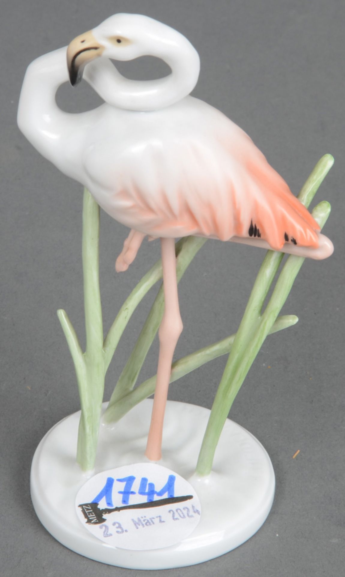 Flamingo. Rosenthal 20. Jh. Porzellan, naturalistisch modelliert und staffiert; am Boden grüne Stemp