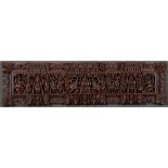 Rechteckiges Reliefbild. Indien. Massivholz, durchbrochen geschnitzt, 25,5 x 99 cm. **