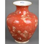 Balusterförmige Vase „Zaubergarten“. Rosenthal 20. Jh. Porzellan, mit tomatenrot marmorisierendem