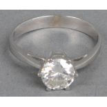 Solitärring. 14 ct Weißgold, besetzt mit Brillant, 1,23 ct, 2,7 g, Ringgröße 58.