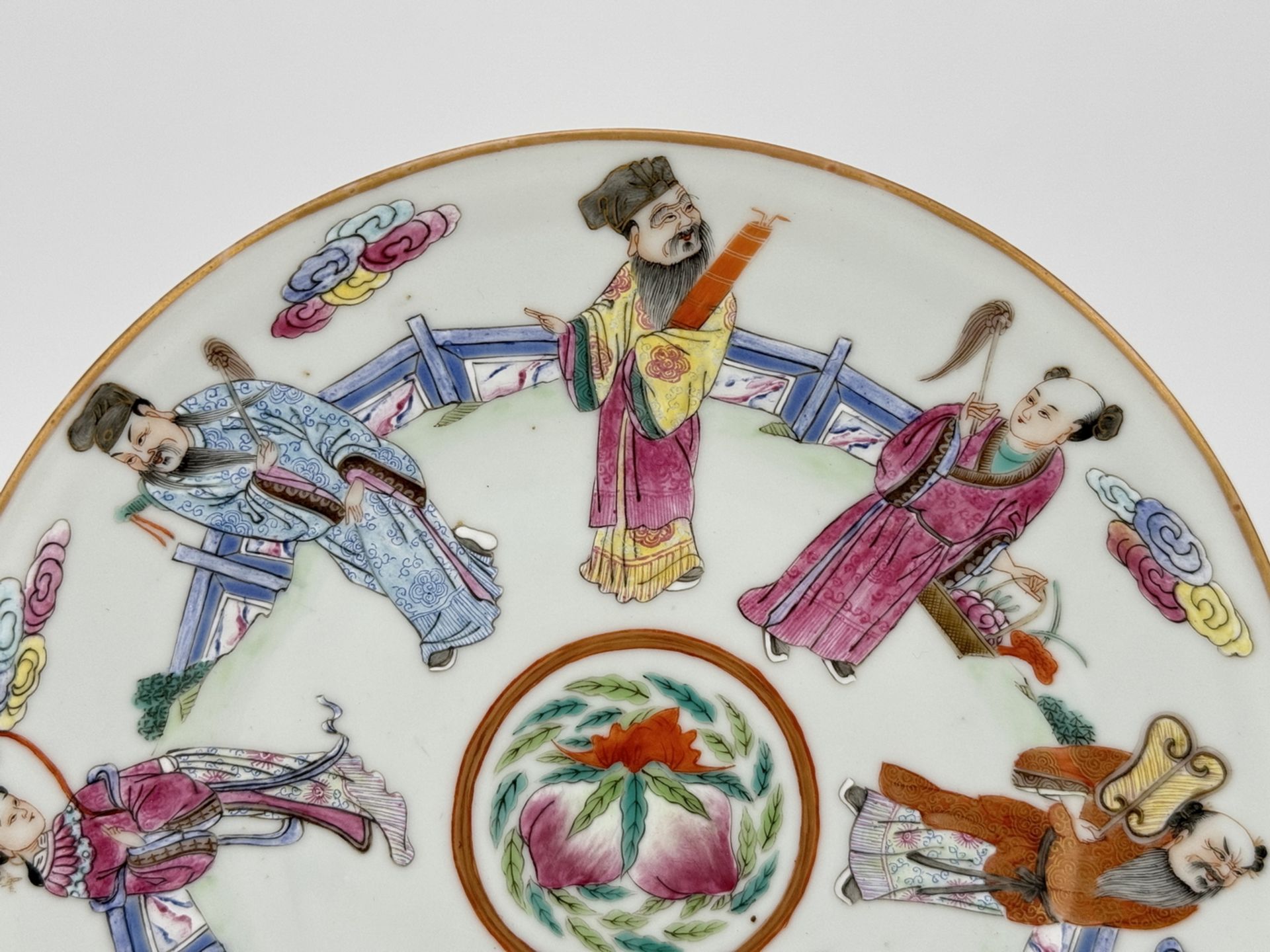 A Chinese Famille Rose dish, 18TH/19TH Century Pr.  - Bild 2 aus 6