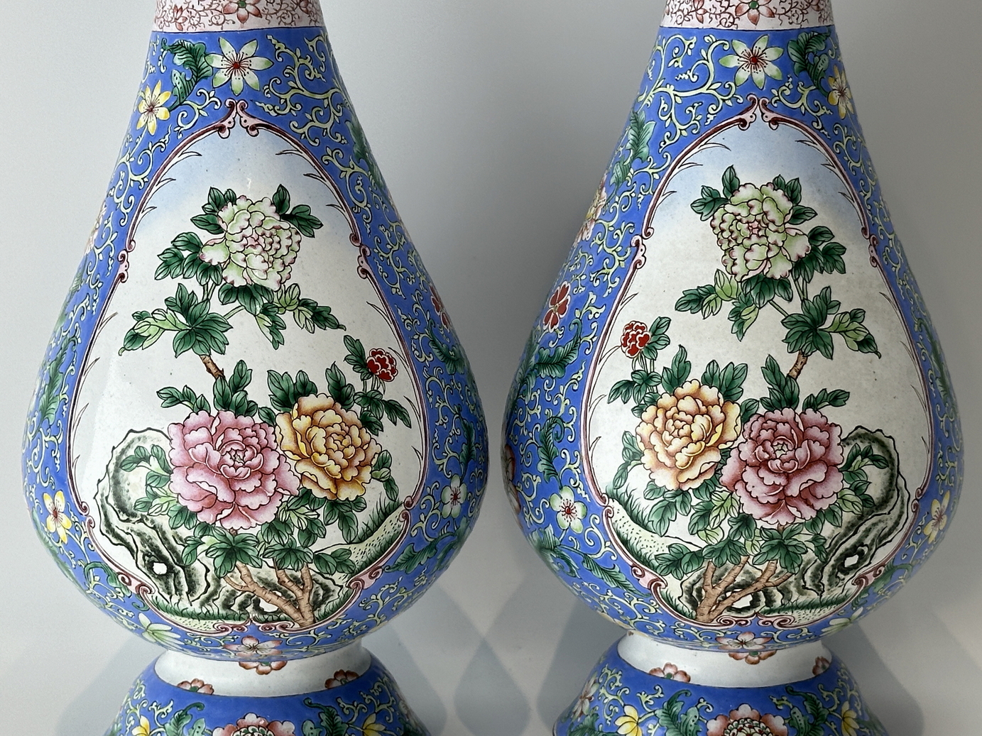 FINE CHINESE CLOISONNE PAIR VASEs with  PHONEXES 19TH Century. - Image 9 of 13