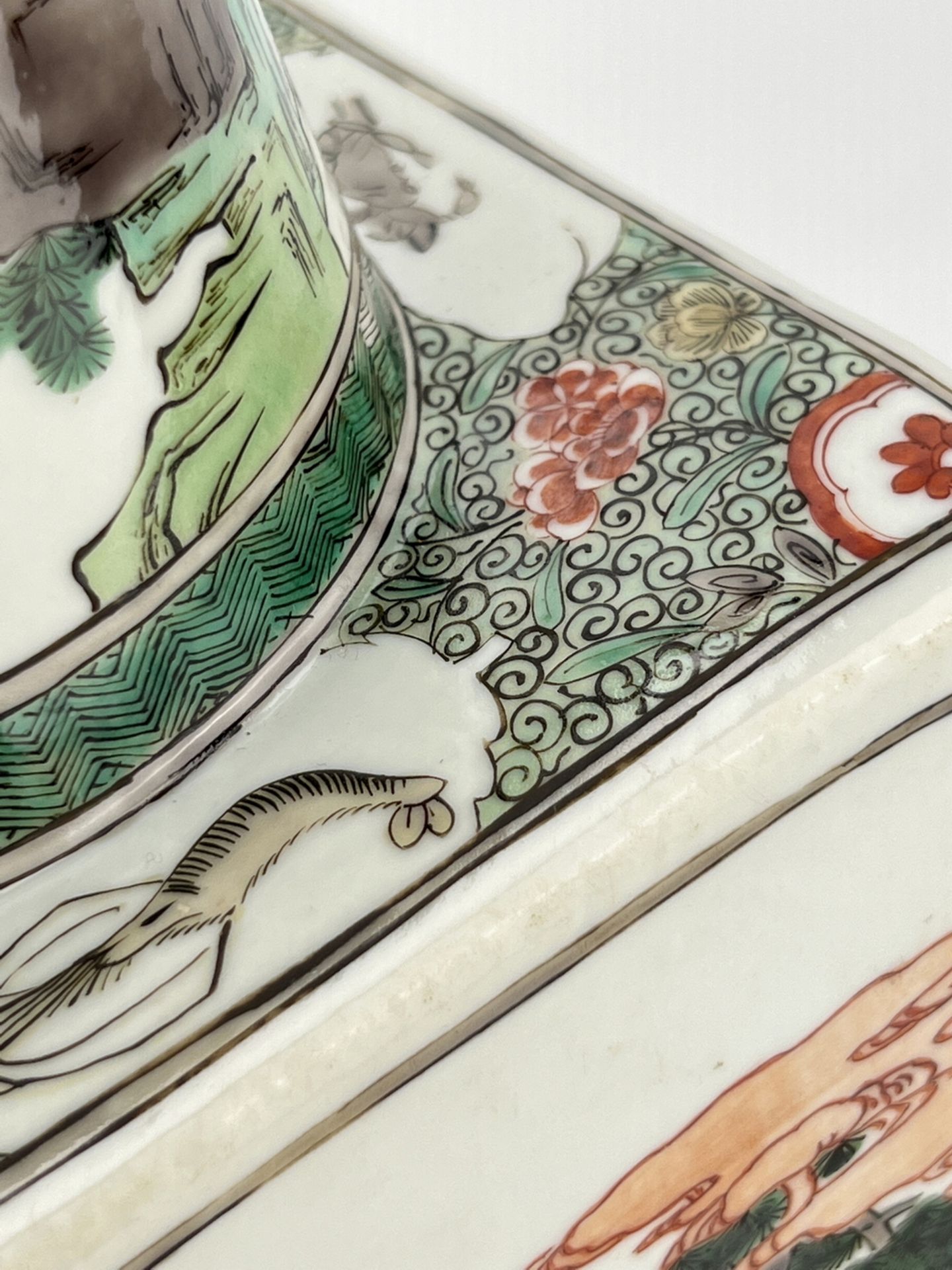 A Chinese Famille Rose vase, 17TH/18TH Century Pr. - Image 10 of 16