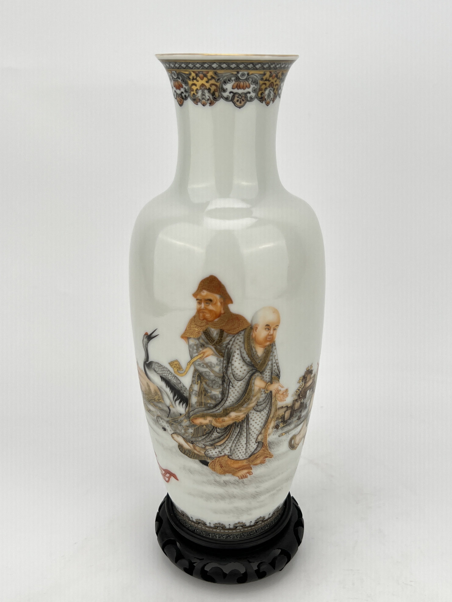 A Chinese Famille Rose gilt vase, 19TH/20TH Century Pr. - Image 6 of 10