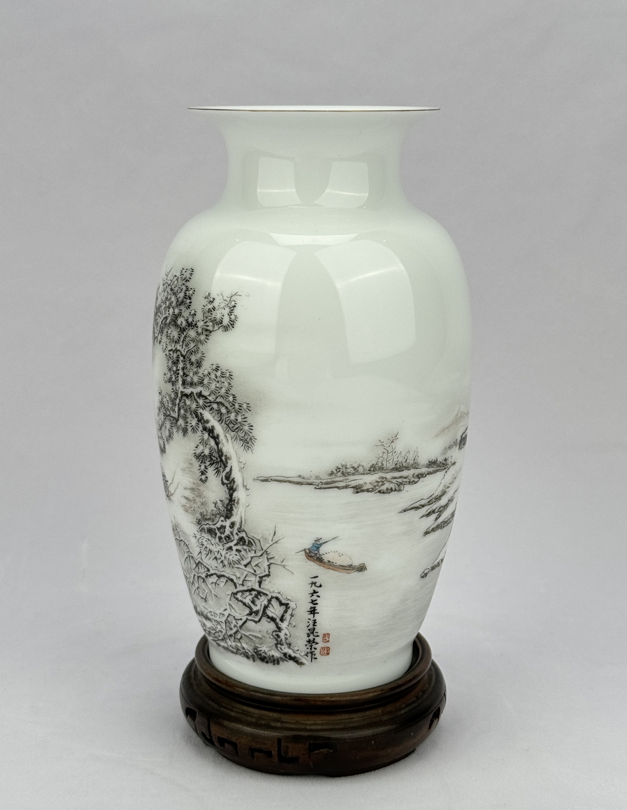 A Chinese Famille Rose vase, 19TH/20TH Century Pr.  - Image 2 of 10