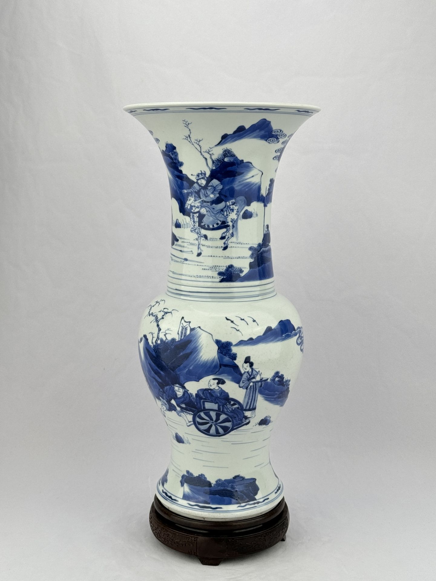 A Chinese Blue&White vase, 17TH/18TH Century Pr. - Bild 3 aus 11