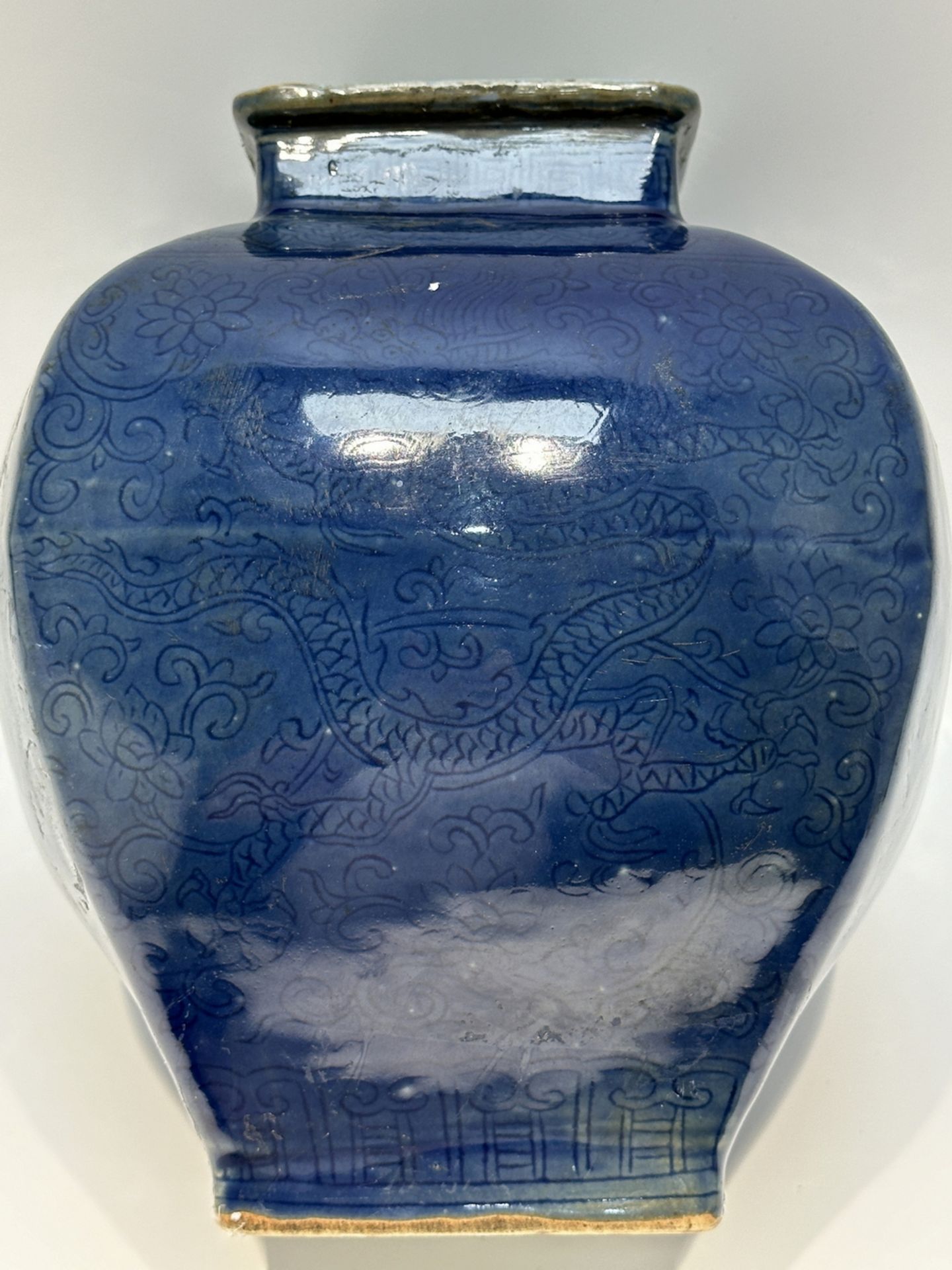 A Chinese blue monochorome vase, 17TH/18TH Century Pr.  - Bild 7 aus 13