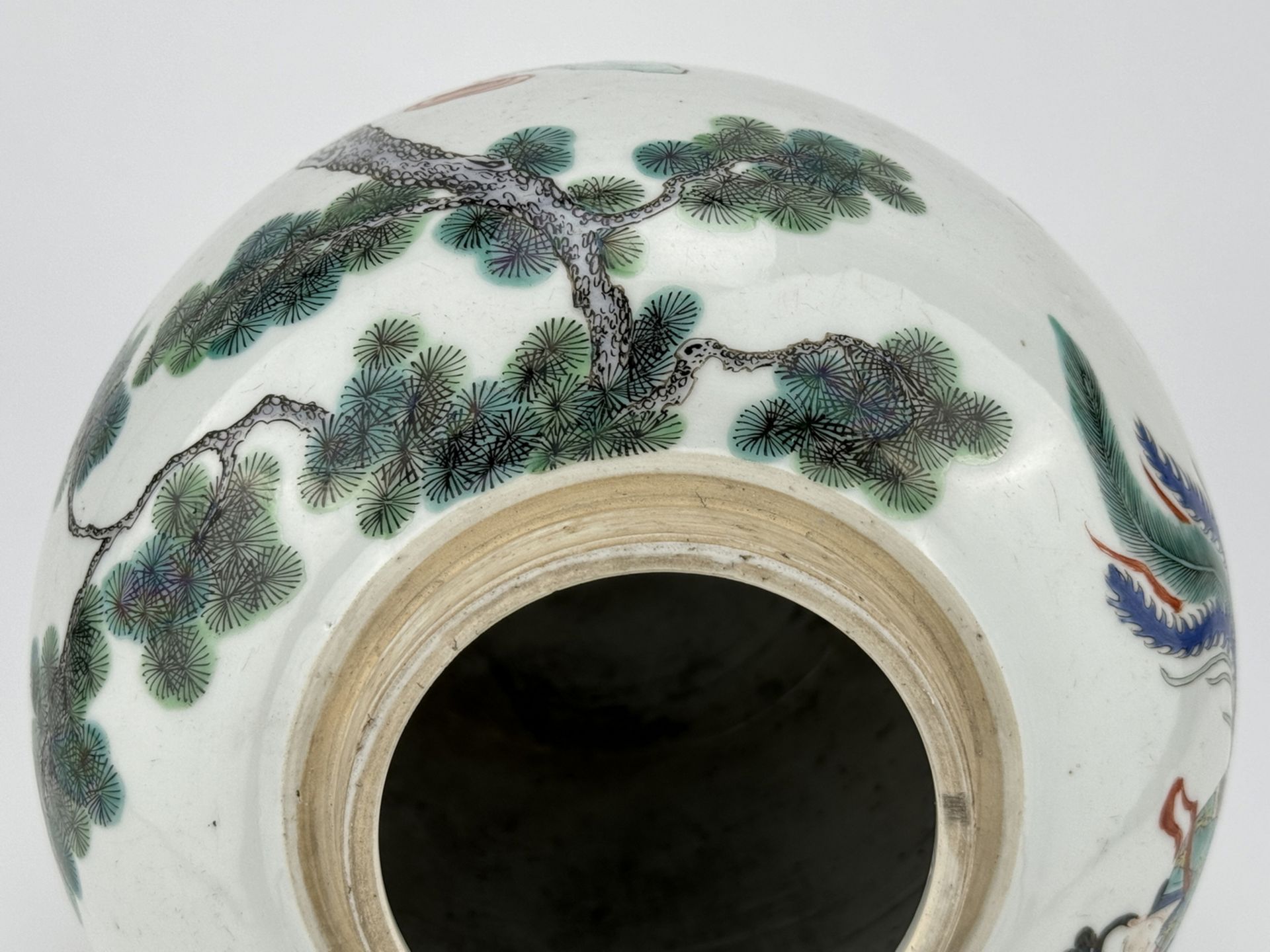 A Chinese Famille Rose jar, 17TH/18TH Century Pr.  - Image 8 of 10