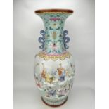 An extra ordinary large size of Chinese Famille Rose rose vase, 18TH/19TH Century Pr. 