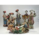 A set of creamic figures, 19TH/20TH Century Pr. 